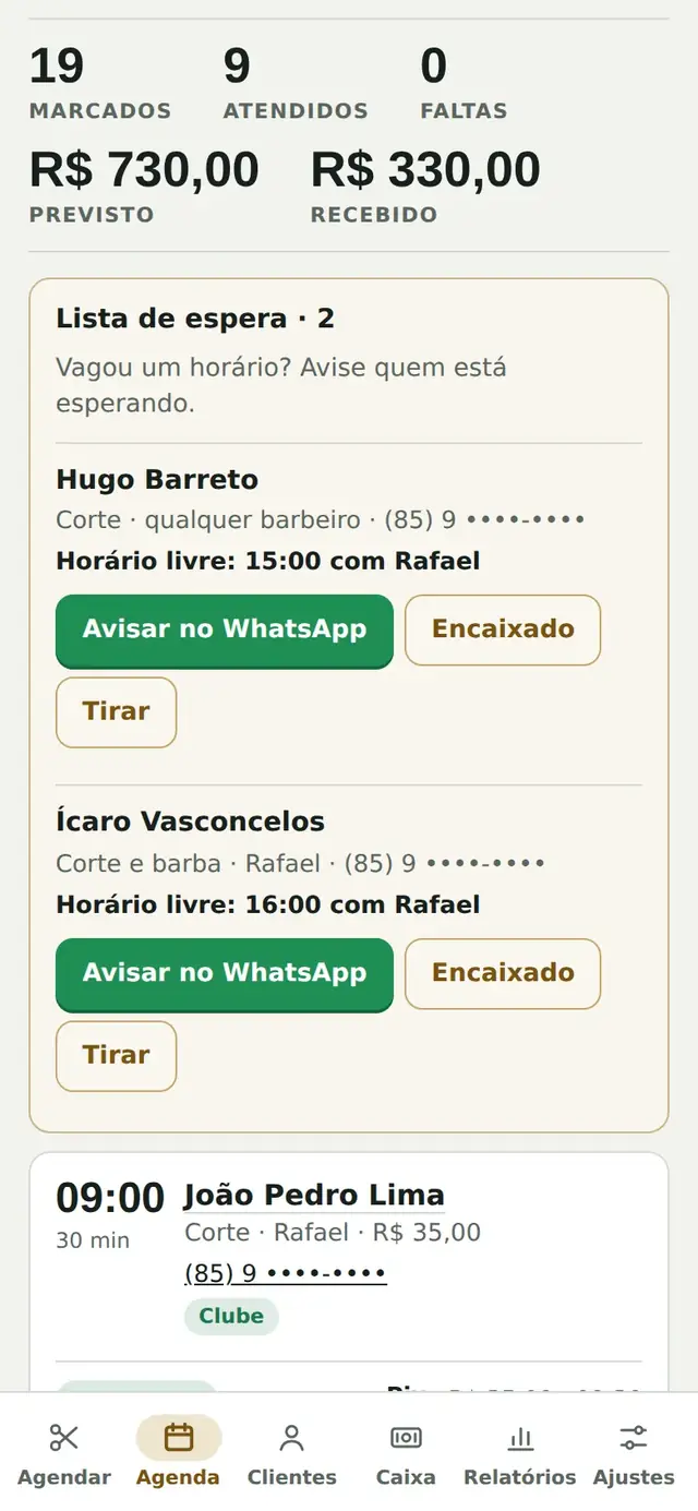 App da equipe, Agenda: os horários do dia com cliente, serviço e valor, e os números do dia